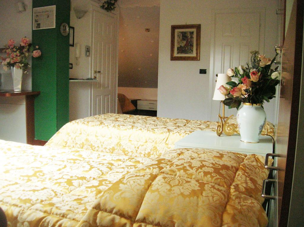 B&B Anna Moncalieri Cameră foto